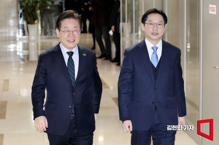 민주 경선룰 파장에…비명계, 대응 전략 엇갈렸다