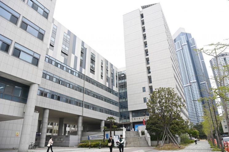 국립부경대 인문사회경영관.
