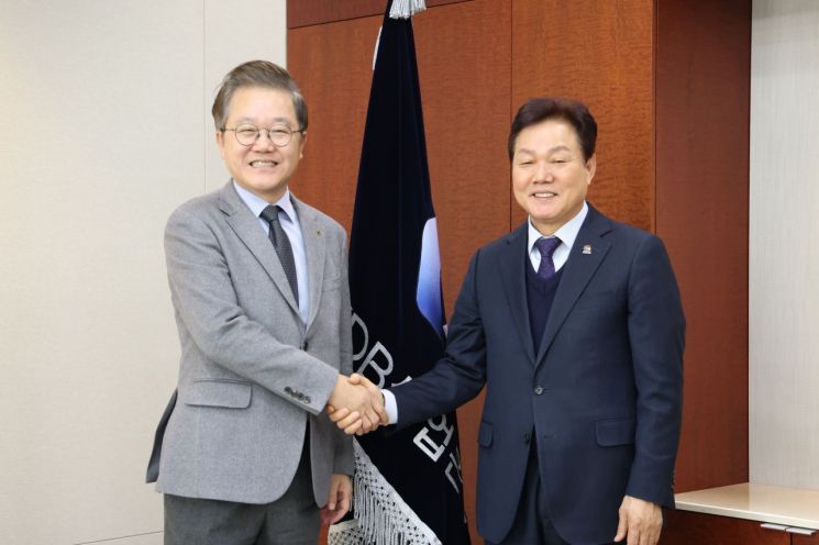 산업은행 회장 만난 박완수 경남지사 “우주항공 등 지역산업 위한 협력 필수”