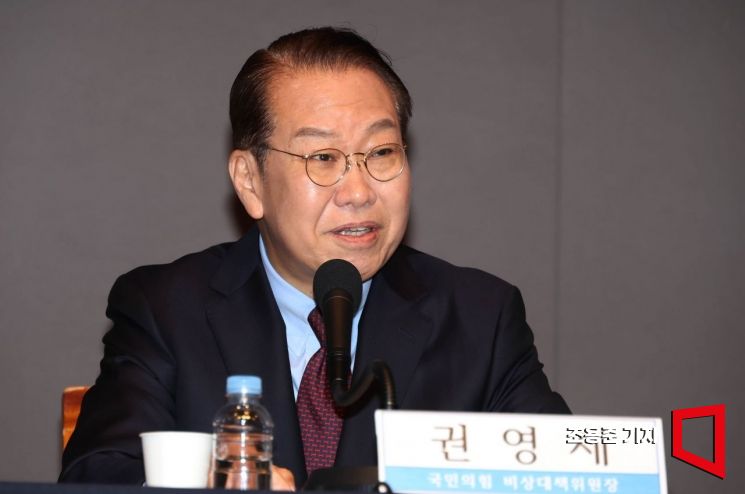 대통령실, 尹 하야 가능성에 '발끈'…권영세 "옳은 방법 아니다"