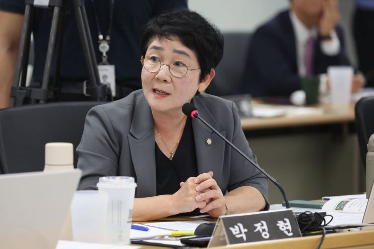 박정현 더불어민주당 의원. 연합뉴스