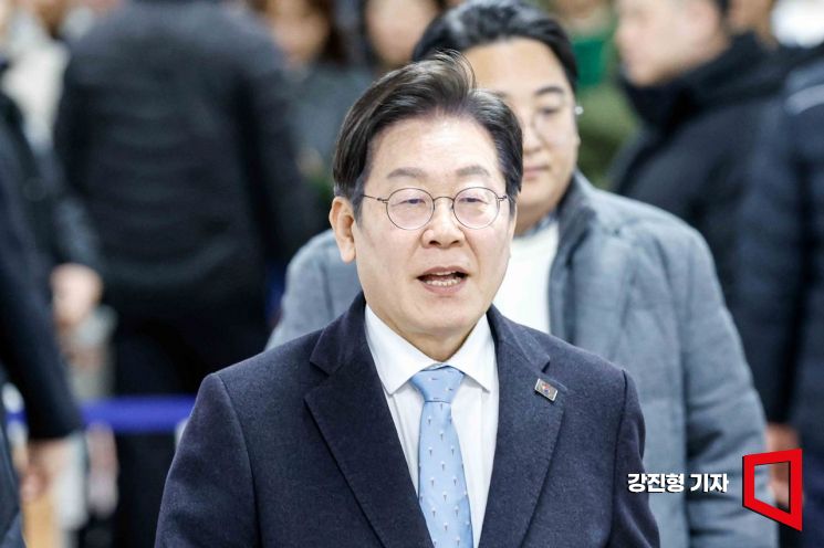 [정국돋보기] 이재명은 왜 '중도보수'를 꺼냈나
