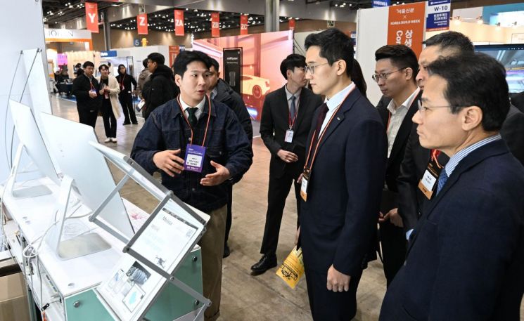 호반家 장·차남은 영업익 '뚝', 장녀는 2배 '껑충'…3남매 엇갈린 실적