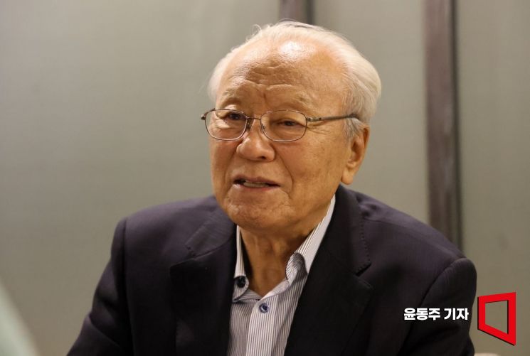 [개헌, 미래를 잇다]박승 전 한국은행 총재는 누구 