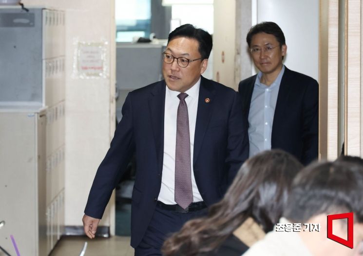 김병환 "DSR완화로 미분양 해결 어려워…공매도 재개는 문제 없어"