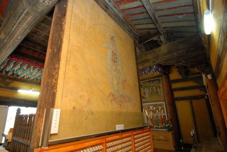 국보 '강진 무위사 극락보전', 40년만에 보수 공사