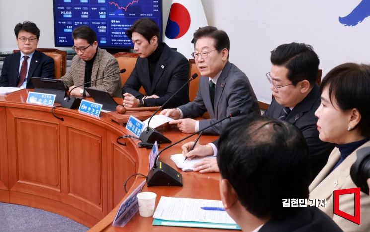[포토] 이재명 “연금개혁·상속세 개편, 與 하는 척만…정신 차리길”