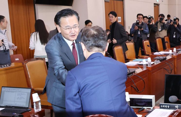 與, 상법 개정·명태균 특검법 강행에 "대선용 악법"