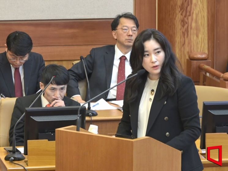 계몽됐다던 김계리 변호사 "尹 신임 보여달라"…탄핵반대 집회 참석 예고 