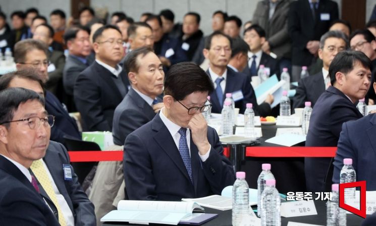 [포토] 김문수 장관, 대-중소기업 안전보건 협약식 참석