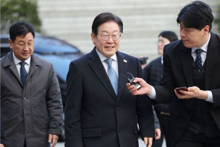 [속보]검찰, '선거법 위반' 이재명 대표 2심도 징역 2년 구형