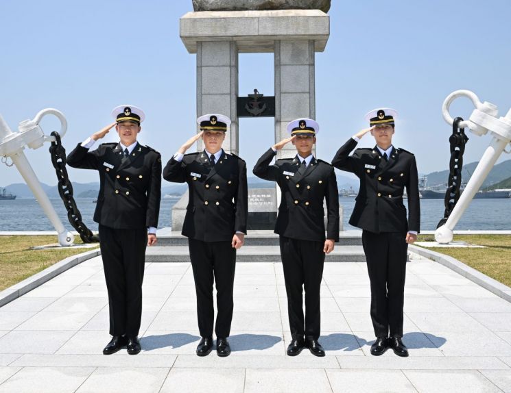 전국 최초 해군부사관 양성 부산해군과학기술고 개교