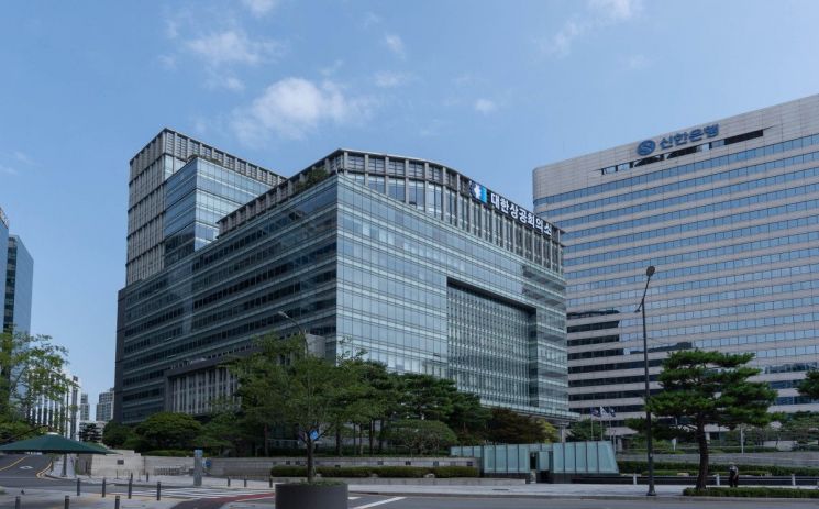 대한상의 "K칩스법 통과 환영… 반도체 산업 기술 향상될 것"