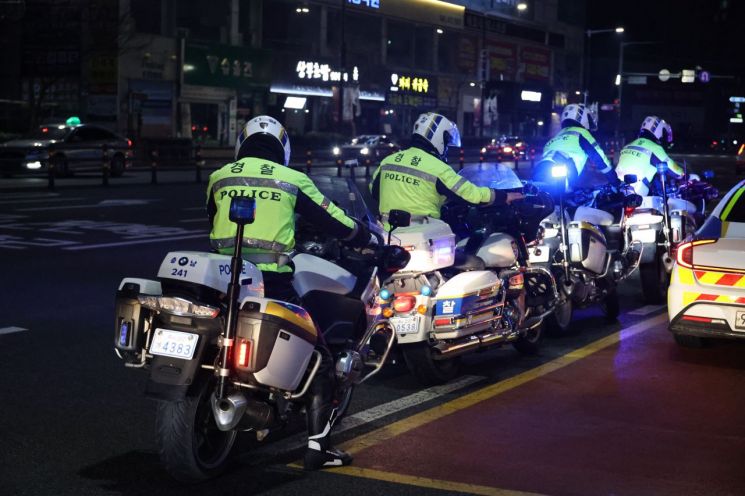 '삼일절 폭주족' 잡는다…경찰, 이륜차 폭주 집중단속