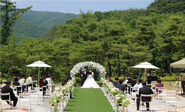 소백산 생태탐방원 '숲 결혼식' 장