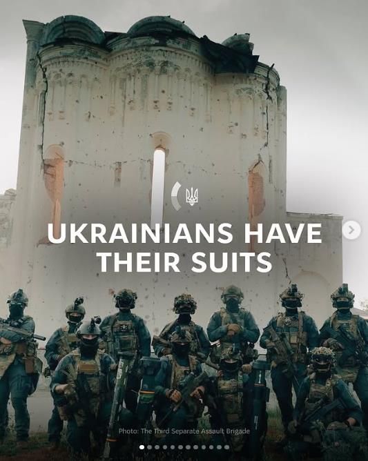 美서 '젤렌스키 복장' 조롱에 우크라 "이게 우리만의 정장"