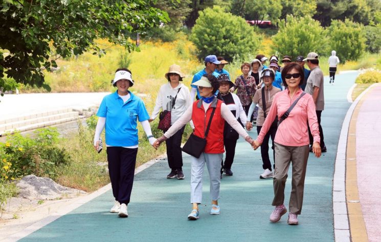 경춘선숲길 등 함께 걸으니 건강 ↑...노원구 걷기동아리 모집