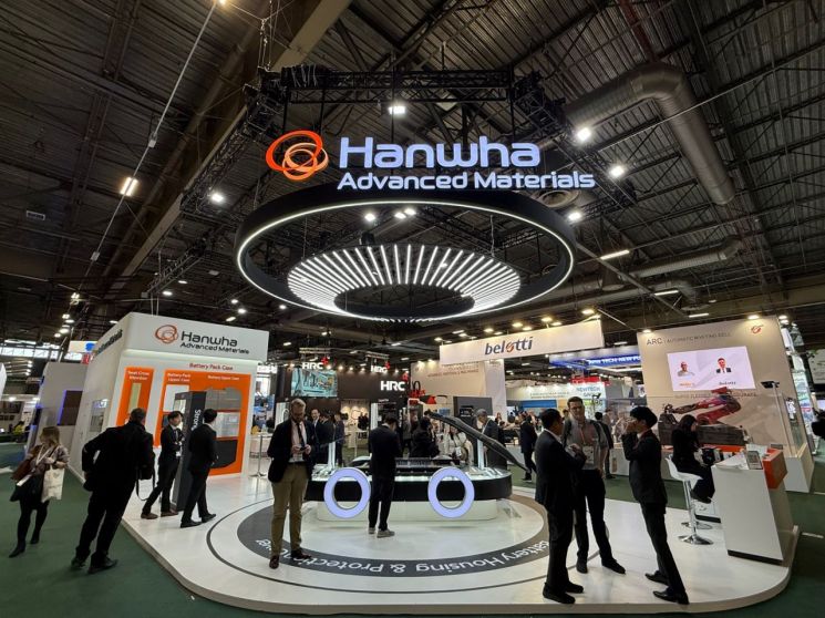 Hanwha Advanced Materials Showcases Future Mobility Technologies at International Composite Materials Exhibition
