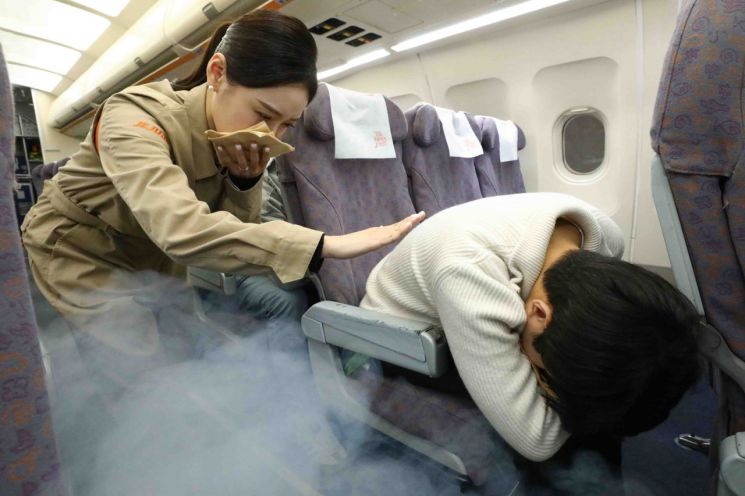 제주항공, 시나리오별 비상상황 대응 훈련으로 사고 예방 집중