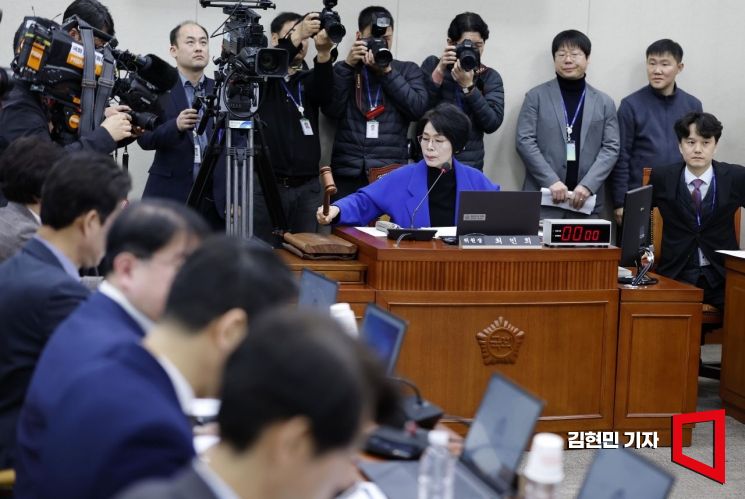 [포토] 국회 과방위 전체회의 개의... 비상계엄 등 현안질의 실시