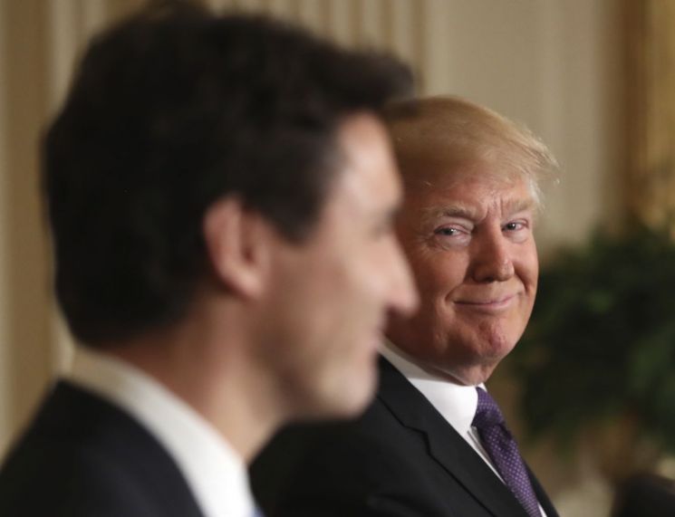 Trump and Trudeau Talk for 50 Minutes... Discuss Tariffs and Fentanyl Issues