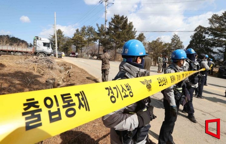 [포토] 포탄 낙하 사고, 출입통제된 포천 마을