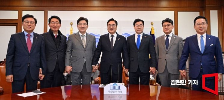 [포토] 여야 국정협의회 시작…野 “추경 집중” 與 “경제 활력 조치”
