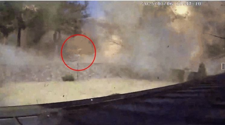 '포천 오폭' 순간 CCTV 공개…영상 속 화물차 전방에 화염 치솟아