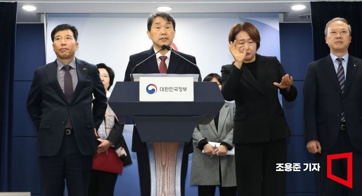 [주간 파일] 의정갈등 장기화에 정부 '백기'…봉합 실마리 찾나