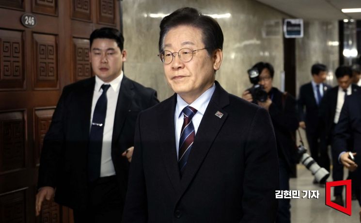 尹구속취소에 정치권 대혼란…한동훈 포함 與 "환영" vs 野 "검찰, 항고해야"