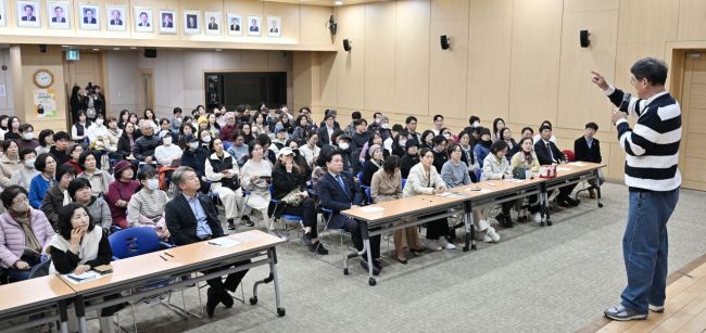 광주 서구, 고명환 작가 초청 아카데미 성료