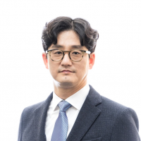 물 분자 3개의 ‘군무’, 양성자 터널링 가속화!… UNIST, 양자적 현상 규명