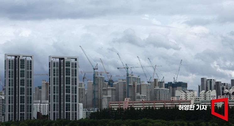 강남·서초 아파트 30% 종전 최고가 경신… "지역별 양극화 뚜렷"