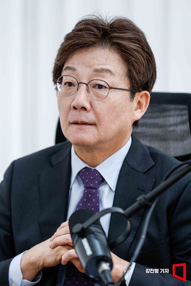 유승민 "국힘 집안싸움, 정상아냐…경기지사는 불출마"