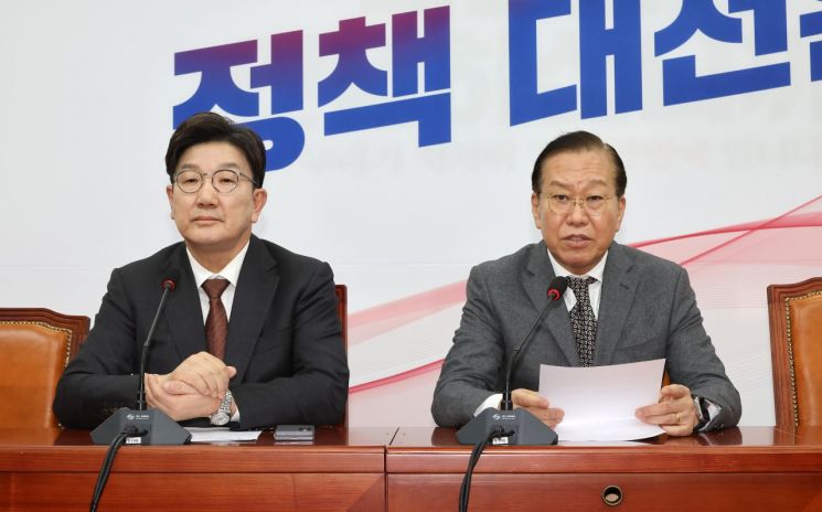 尹, 전날 권영세·권성동 면담…"與 잘 운영해줘서 고마워"