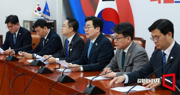 [포토] 박찬대 "최상목, 尹 못지않게 죄질 나빠...단죄 받아야"