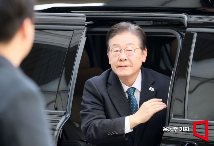[포토] 법원 도착한 이재명 대표