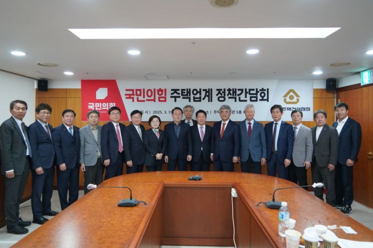 Housing Industry "Pushed to the Limit," Proposes Unsold Housing Measures to Ruling Party