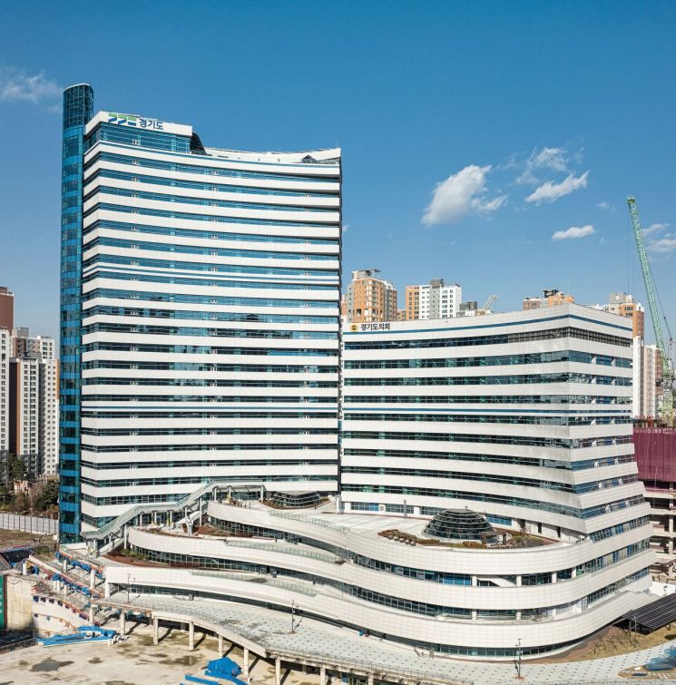 경기도, 청년노동장 2만2천명에 '복지포인트·근로장려금' 지원