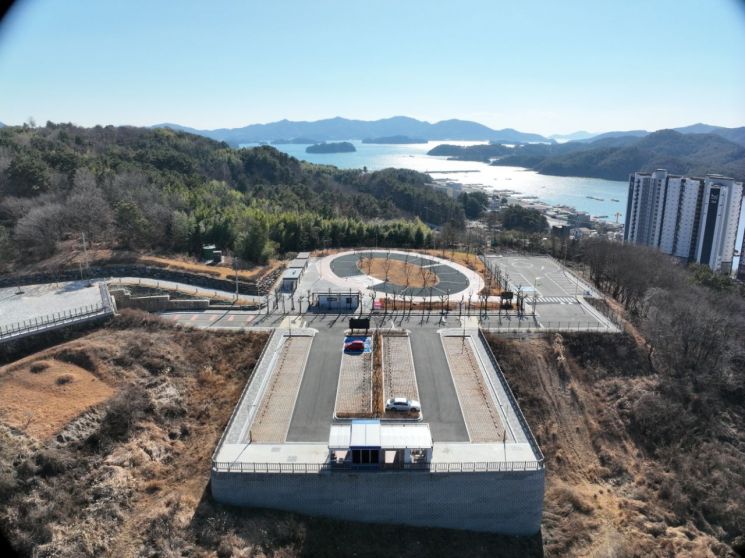 고성군,  ‘남산공원 힐링캠핑장’ 재개장 … 산과 바다의 조화