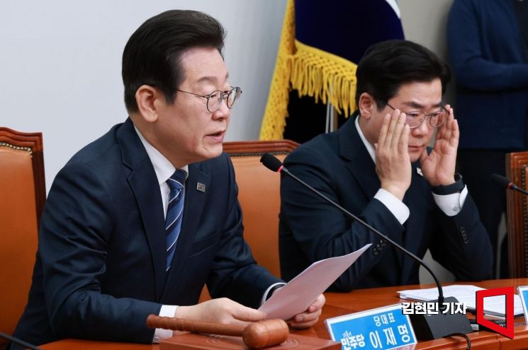 [포토] 이재명 “핵무장 하려면 북한 같은 삶 각오해야”
