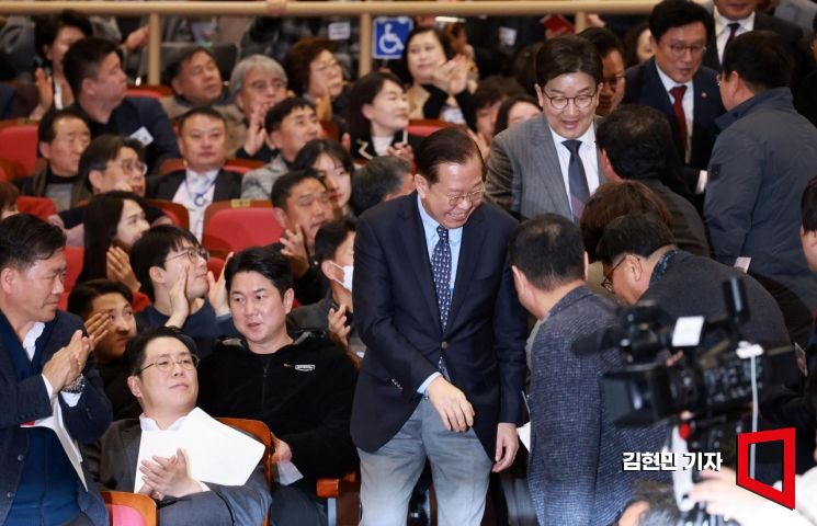 [포토] 주요당직자 연수 참석한 권영세·권성동