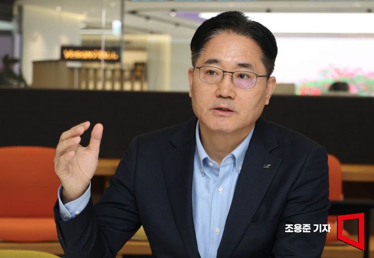 서장철 LS일렉트릭 CTO가 서울 용산 LS용산타워에서 아시아경제와 인터뷰 하고 있다. 조용준 기자