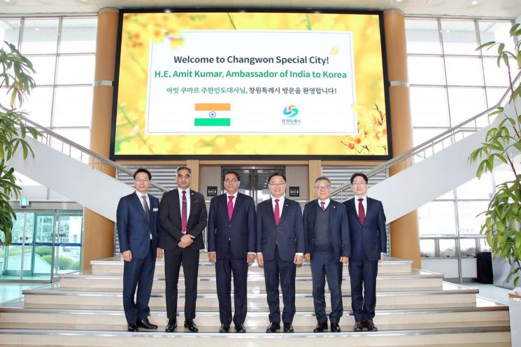 [동정] 홍남표 창원특례시장, 아밋 쿠마르 주한인도대사 접견