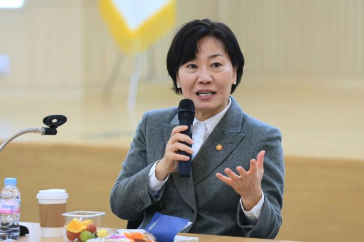 송미령 농림장관, 이재명 정부서 유일하게 유임…배경은? 