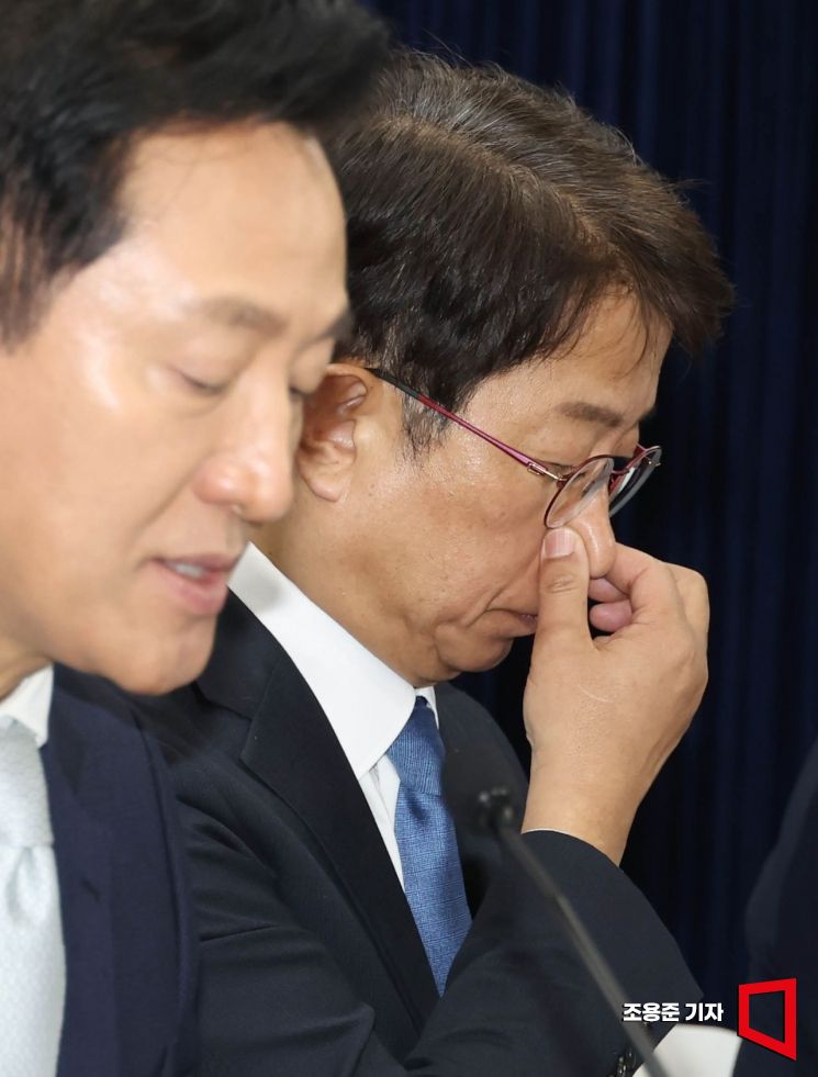 [포토] 주택안정화 발표, 생각에 잠긴 박상우 장관