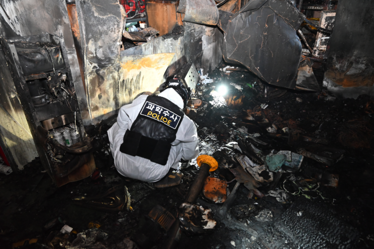 전남 경찰이 최근 지역에서 발생한 화재 원인들을 규명하고, 이를 예방하기위해 전담 수사팀 신설 등 다양한 노력을 전개하고 있다. 전남경찰 제공