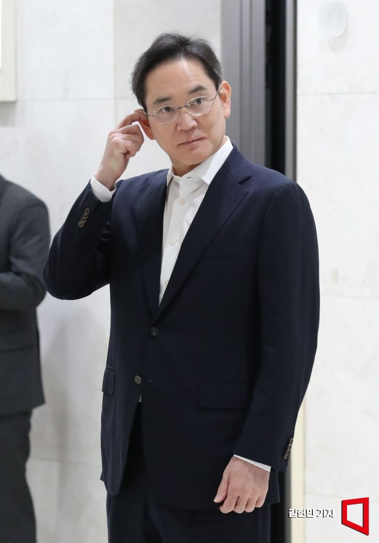 "국회의원이 국회 안들어가는 것"…이재용 등기이사 복귀 '촉각'