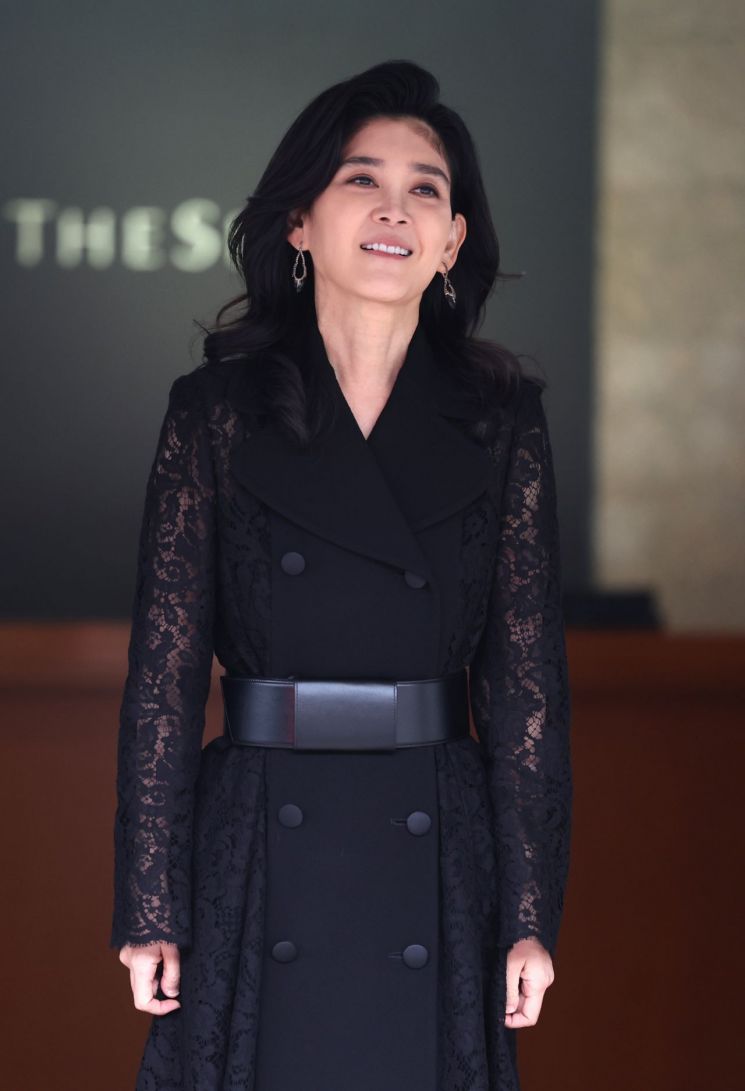 '수천만원'일줄 알았는데 70만원? 가격보다 완성도 무게 둔 이부진 사장의 '올드머니룩'[럭셔리월드]