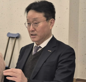 이창섭 기획관리이사가 20일 열린 오찬 브리핑에서 발언하고 있다. 중진공 제공